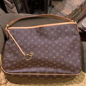 Beautiful Louis Vuitton Delightful MM w/ fuchsia.